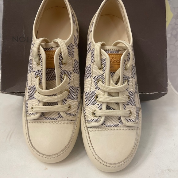 The Capucine Louis Vuitton Damier Azur CHILDREN's  Sneakers.  Size EU 31 US 13 - Picture 2 of 14
